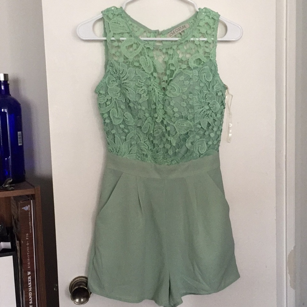 Love Culture mint romper, lace design, size S